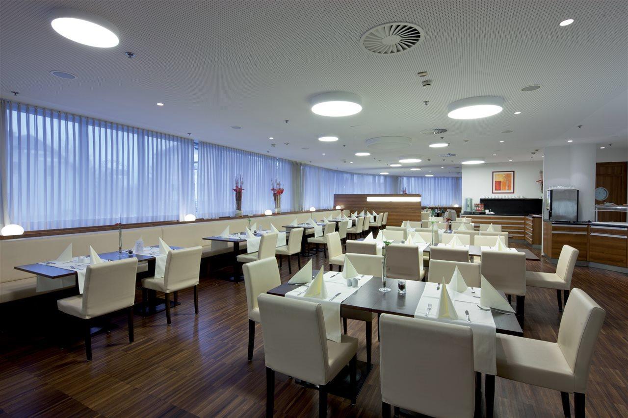 Austria Trend Hotel Salzburg West Restaurante foto